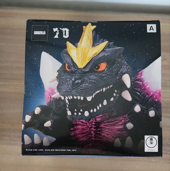 🦖 Bandai Namco Space Godzilla Figure – Kaiju Collectible, NIB, NWT - Picture 6 of 14